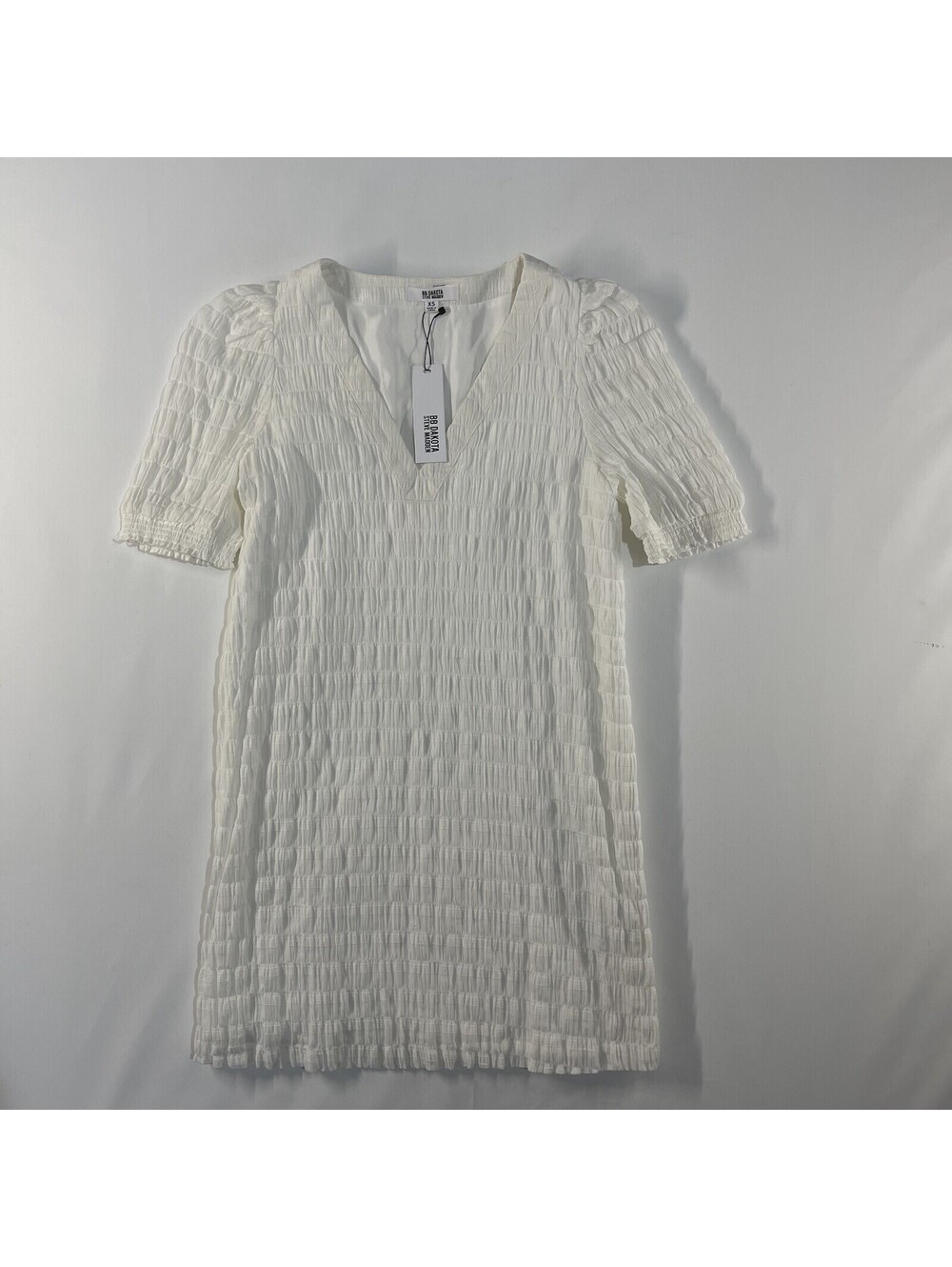 Steve Madden BB Dakota Womens Tunic Top XS White Smocked V Neck Boho Ruffle $79